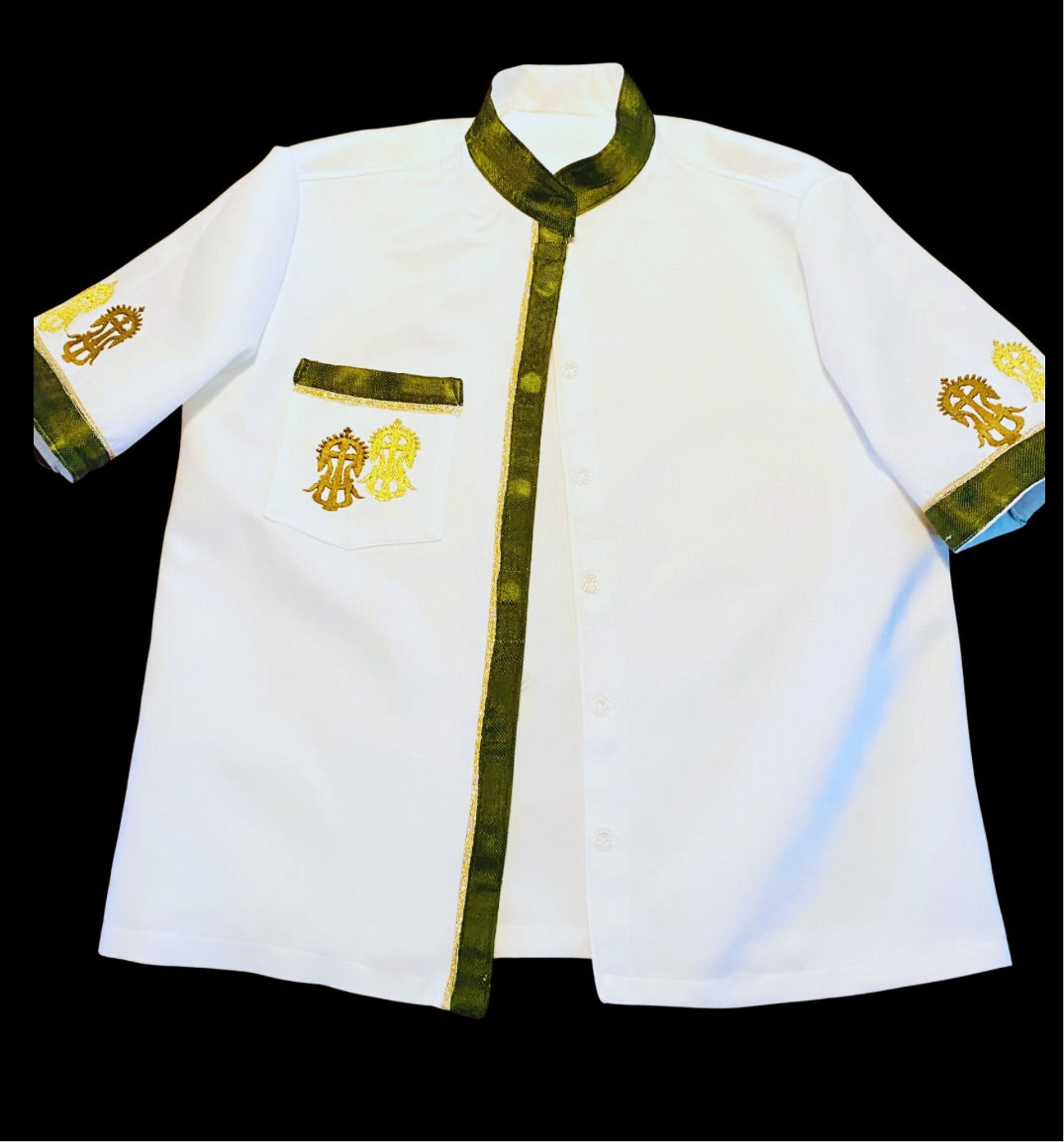 Habesha men’s shirt with an embroidered Afro Aygeba cross design.
